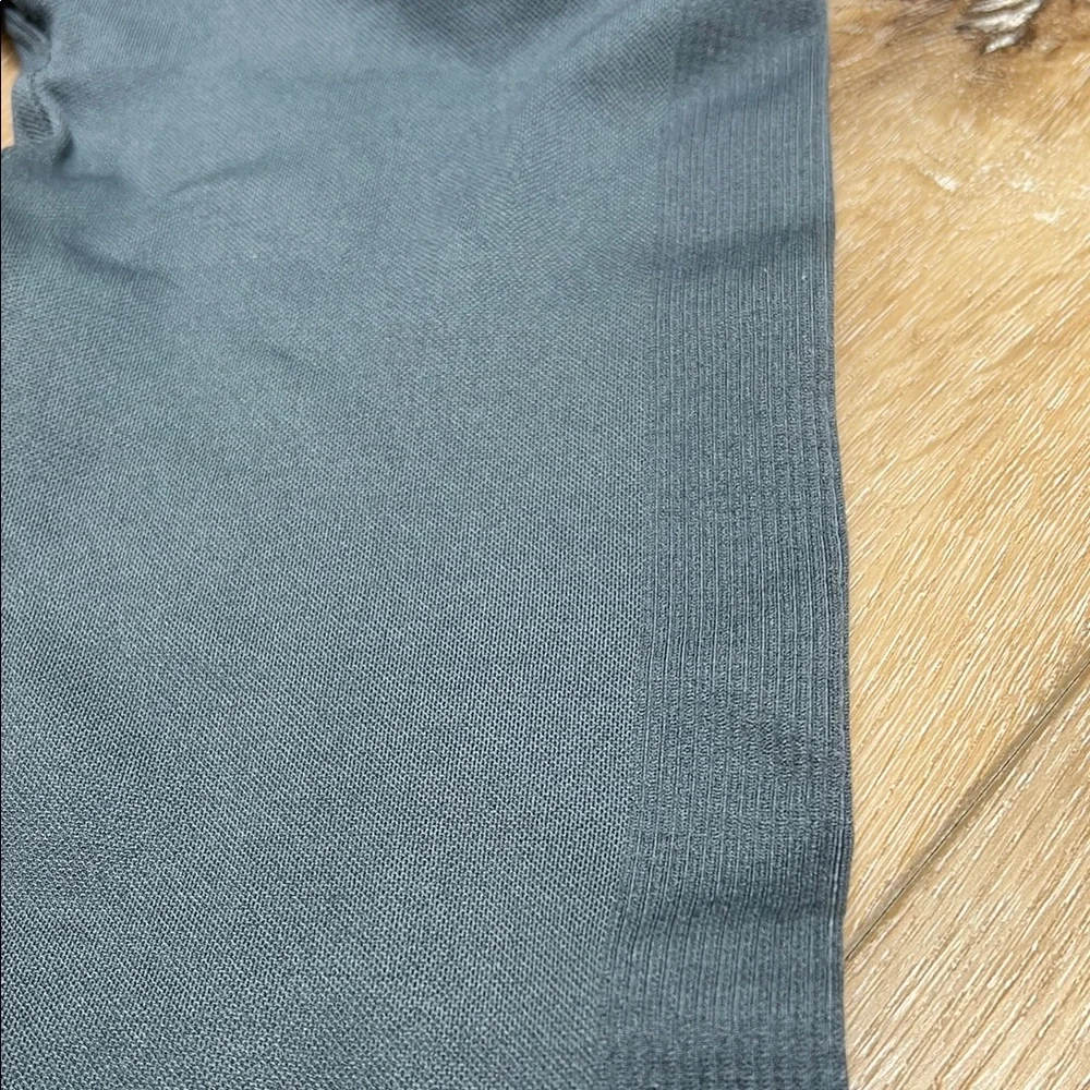 Set Active One-Shoulder Bra - Picture 7 of 7